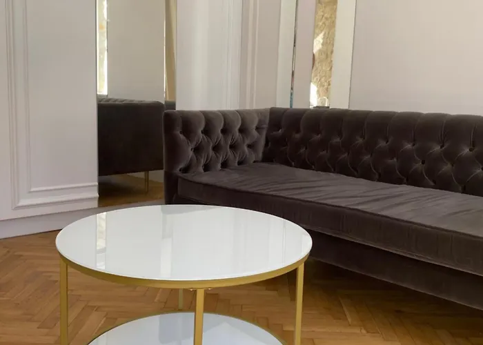 Apartmán Elegancki 60 M2 W Centrum Miasta, Balkon, Parking Bezplatny *