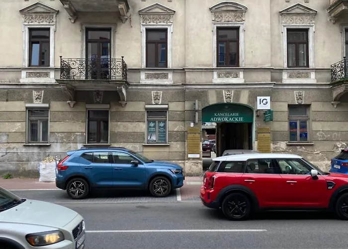 Elegancki 60 M2 W Centrum Miasta, Balkon, Parking Bezplatny *