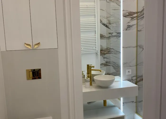 Διαμέρισμα Elegancki 60 M2 W Centrum Miasta, Balkon, Parking Bezplatny Ζεστοκόβα