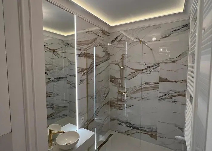 Apartmán Elegancki 60 M2 W Centrum Miasta, Balkon, Parking Bezplatny Čenstochová